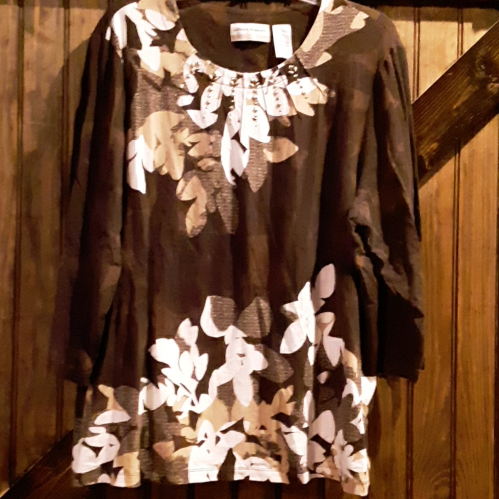 3/4 sleeved top